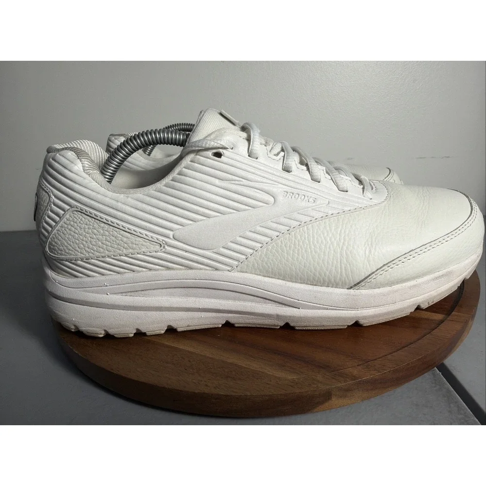 Brooks Addiction Walker 2 Men’s 10.5 D White Leather Walking Shoes 1103181D142